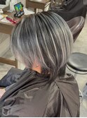 ショートウルフ バレイヤージュ 白髪ぼかし