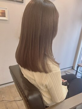 ロータス ヘアデザイン(LOTUS hair design.) ベージュブラウン　セミディ