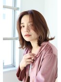センターパート　ロブヘアスタイル