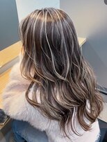 トゥイン 八王子(TWIN)&nbsp;ハイライトデザインカラーフェイスフレーミングレイヤーカット