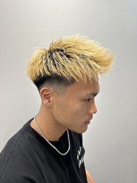 ジェットモヒカン/スパイキーショート/スキンフェード/[大分駅]