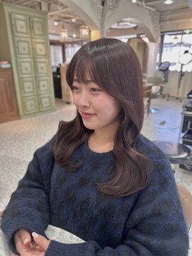 フォンド 津田沼(fond.) 黒髪/オリーブグレー/小顔/ココアベージュ/津田沼駅