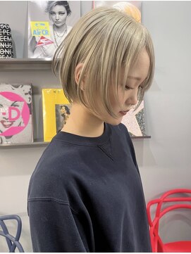 ローグ(LOGUE) ハイトーンボブ