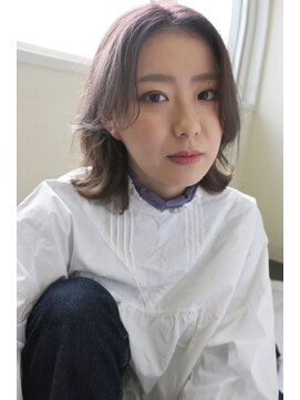 キイロ(KiiRO) ミディアムレイヤー/フロントレイヤー/ミディアム/外ハネ/仙台