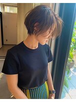 ロット 横浜(lot)&nbsp;前髪長めかきあげ大人ショート×似合わせカット[横浜駅]