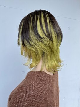 カリーナコークス 原宿 渋谷(Carina COKETH) イエロー/ウルフカット/インナーカラー/ダブルカラー/オージュア