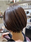 襟足スッキリショートボブ