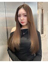 リリー(Lilley)&nbsp;【lilley 稲永麻衣】レイヤーカット+ダブルカラー+韓国ヘア