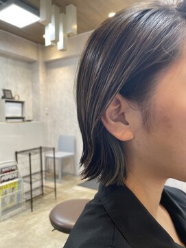 クーロン(Qoolon) 外ハネbob × 3Dカラー × オリーブグレー☆