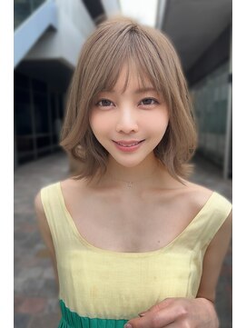 クーエフー(coo et fuu) くびれヘア レイヤーボブ ミルクティーベージュ シースルー