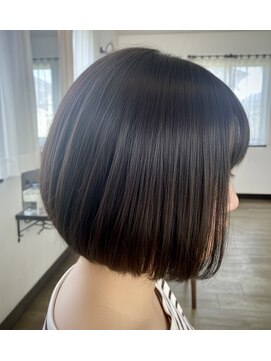 クローバー(clover) 大人クラシックボブ×暗髪