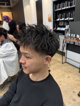 アロー 船橋店(AROH) MEN’S HAIR/波巻きツイストスパイラル/リバースセンターパート