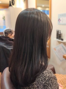 フリージア(freesia) 艶髪/ロングレイヤー/黒髪