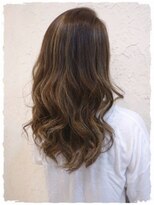 フロール(Flor)&nbsp;【flor 戸塚】*グレージュ＋ハニーヘア＋ハイライト*