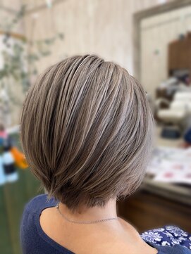 ヘアスタジオ ジュピター(hair studio jupiter) 『jupiter/つくば』シルバーハイライトカラー