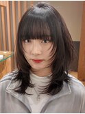 顔周りレイヤーカットくびれヘアミルクティーベージュカラー
