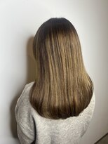 ルフェール ビューティーアンドスパ(REFAIRE beauty&spa)&nbsp;ハイライト、ストレート