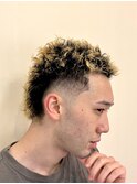 バーバースタイルバーストフェードツイストパーマ