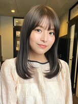 ロティー 天神(loty)&nbsp;レイヤー 顔周りカット 前髪 ベージュ 透明感カラー 髪質改善