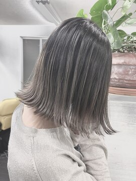 ヴィフ 大船(VIF) バレイヤージュ/ハイライト/ダブルカラー/ケアブリーチ/ボブ