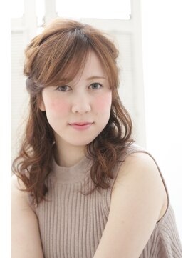 ロロネー 豊中(Lolonois) 【Lolonois豊中】フェミニンハーフアップ(中塚由里子)