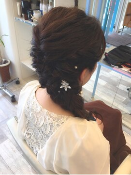 サロン ド ヴィヤージュ(Salon de Viyage) 編み下ろしアレンジヘア♪