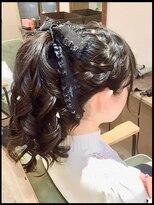秋葉原コットン ヘアセット専門店&nbsp;サイド編み込みポニーテール