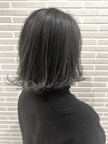 ニューヨークニューヨーク パピオス明石店(NYNY Mothers) 根元暗めなシルバーグレージュ