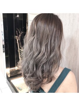 ヘアサロンエム 川越(HAIR SALON M) デザインカラー/厚めバング/ローライト/スリークボブ