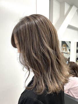 アライブ キチジョウジ(ALIVE Kichijoji) 夏のイメチェンハイライトフォギーベージュ