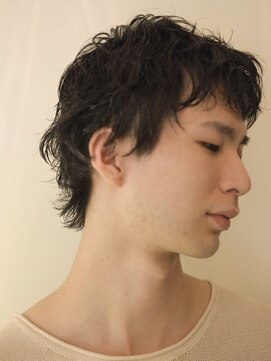 オーオ シカシカ(OOO YY) ショートウルフパーマ