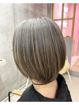 レイドバック(LAID BACK) 【代官山美容室】ハイライトボブ☆