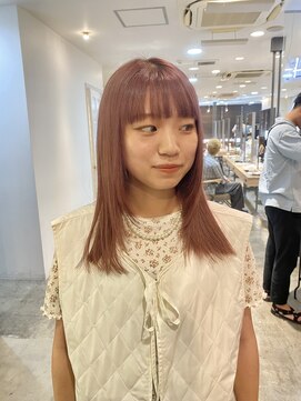 ヘアーブレイス(hair brace) ピンクカラーと顔まわりのレイヤーstylist聖斗