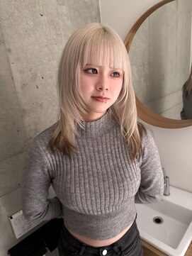 モニカ(MONIQA) ホワイトベージュ