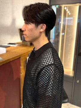 アトリエ(atelier.) ツーブロック 刈り上げ マッシュ センターパート20代30代 黒髪