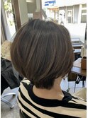 夏は日焼けの色抜けを利用してハイライトっぽくリタッチカラー