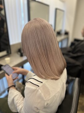 アドラ(ADLLA) ホワイトピンクミルクティーベージュ