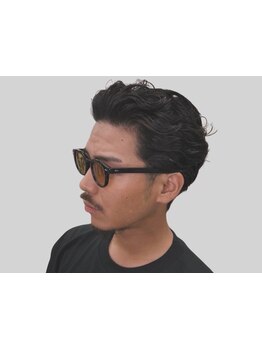 【高宮駅徒歩5分】細部まで拘り、ワンランク上の男を演出◎周りと差がつくヒゲデザインと本格カットを体感