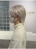 ホワイトブロンドのシースルーマッシュ