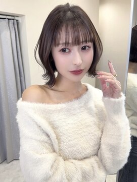 大人色気ボブ♪くびれ巻きで叶える小顔