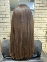 ルームス(ROOMS)&nbsp;【銀座/30-50代】パサつき解消！後ろ姿で魅せる艶髪ロング