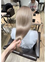 エヌプラスリタ 近鉄八尾(N+lita)&nbsp;黒髪クラゲヘアーオリーブグレー小顔ココアベージュ