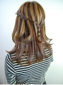 海外で話題の最新ヘアアレンジ☆ウォーターフォール