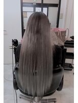 ヘアメイク ベティ(hair make Betty) グラデーションシルバーアッシュ