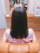 つるせ ヘアーサロン 傷んだ髪がつやつやストレートに変身。