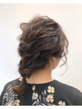 ボルタノット(volta∞knot) YUMI★結婚式お呼ばれヘアアレンジ