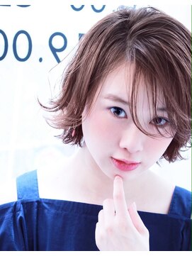 デイズ(DAYS) 【DAYS南越谷・新越谷】大人可愛いニュアンス外ハネショート