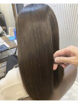 インス(ensue)&nbsp;20代30代40代人気艶カラーオリーブグレージュ美髪トリートメント