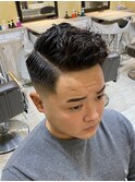 ミディアムフェード<理容室> <男性専門>〈髪質改善〉