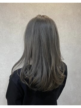 ブリンク BLINK 透明感たっぷりのアッシュカラー